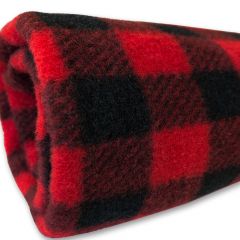 Fleecefilt Black-Red för Hund eller katt | DiivaDog.se
